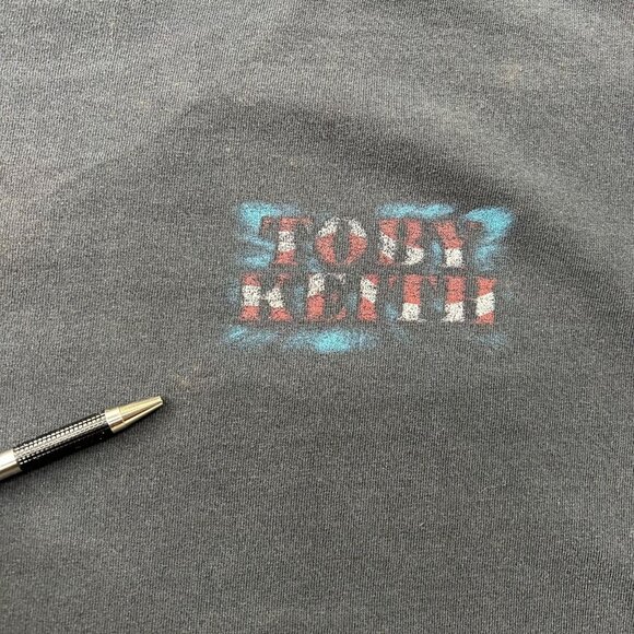 Vintage Toby Keith Graphic Tour Tee Mens 2XL XXL Patriotic Country Music Band - Picture 7 of 13